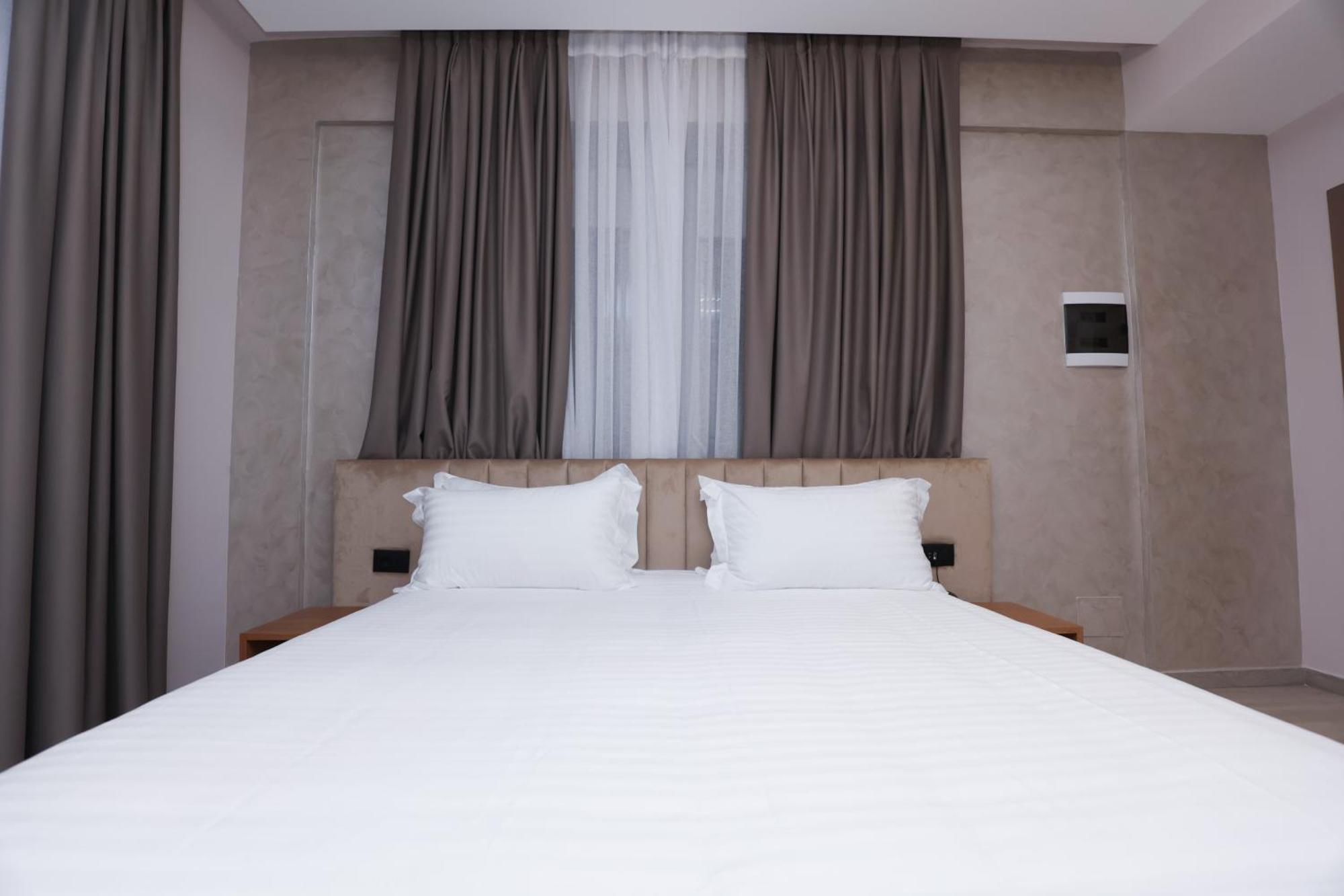 Residence Inn Tirana Exterior foto